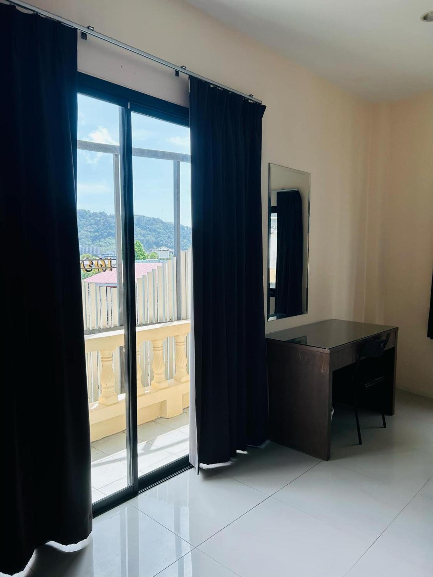 Royal Waves Hotel Patong Εξωτερικό φωτογραφία