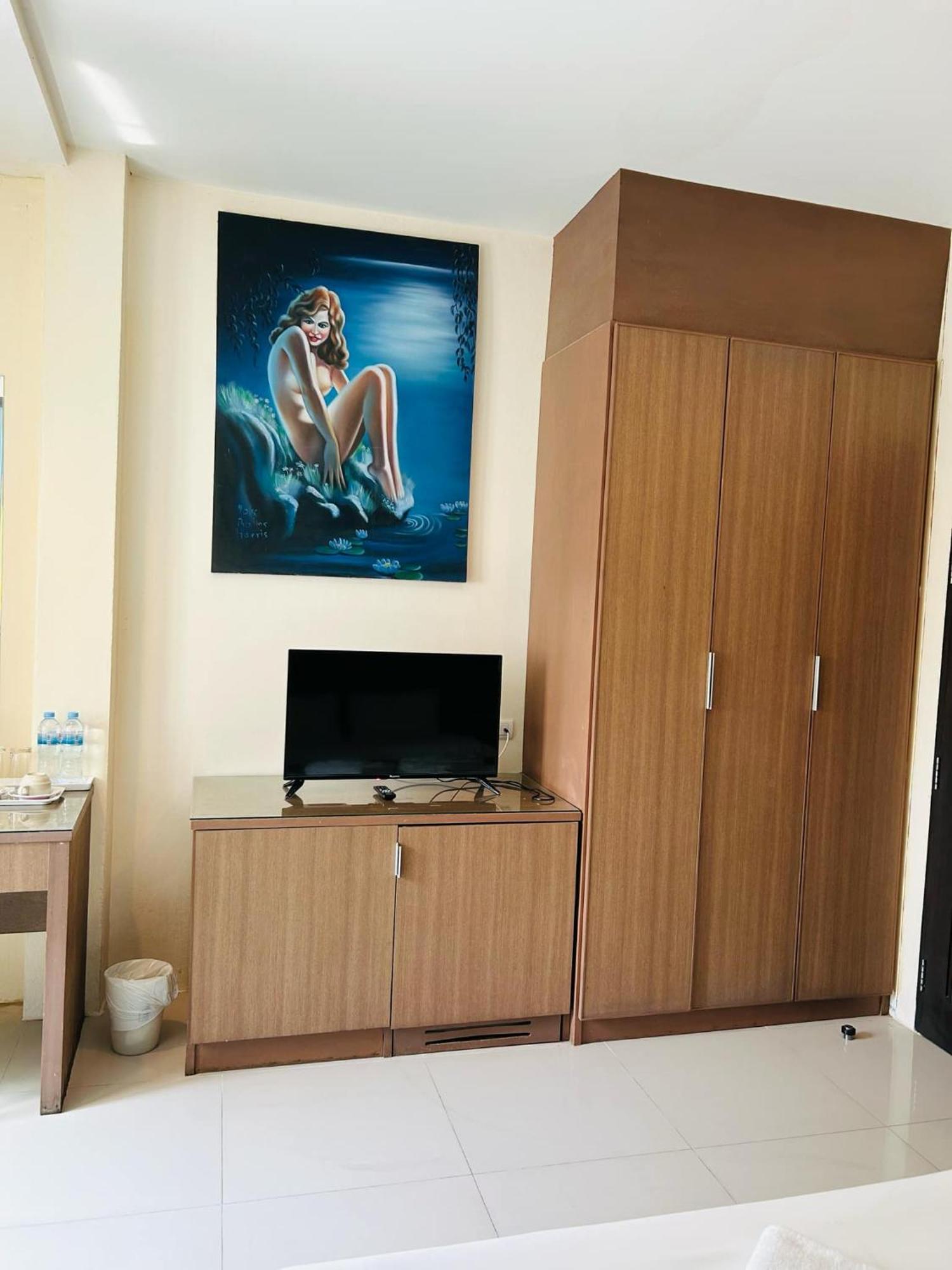 Royal Waves Hotel Patong Εξωτερικό φωτογραφία