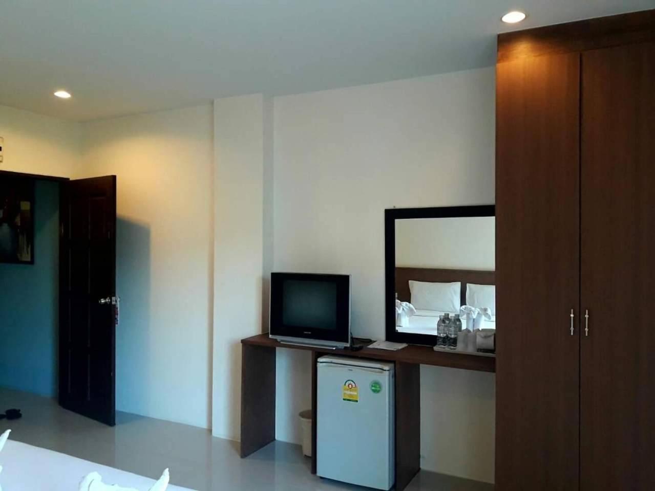 Royal Waves Hotel Patong Εξωτερικό φωτογραφία