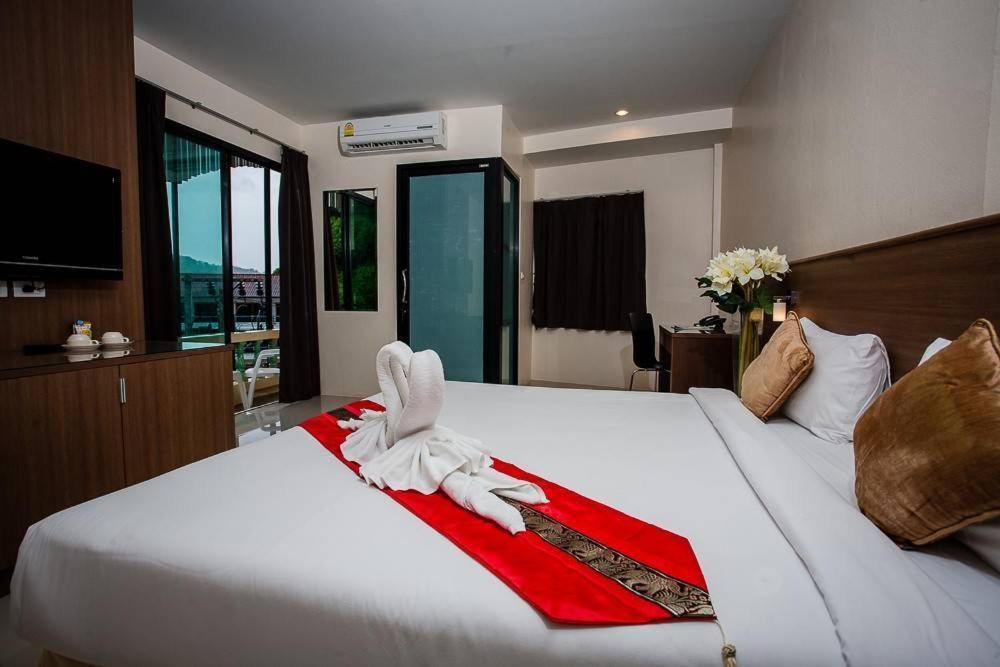 Royal Waves Hotel Patong Εξωτερικό φωτογραφία